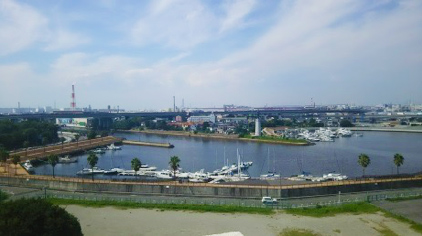 港の見える事務所に移転